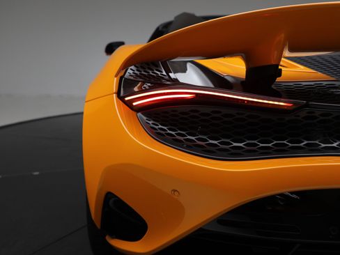 New 2026 McLaren 750S Spider image 38