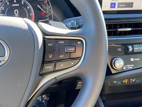 Certified 2023 Lexus ES 350 w/ Premium Package image 20