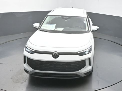 New 2026 Volkswagen Tiguan S image 43