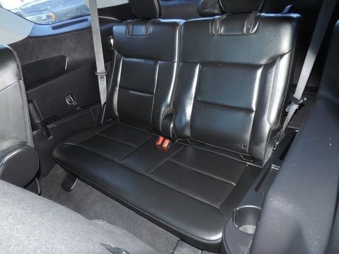 Used 2021 Ford Explorer XLT w/ Equipment Group 202A image 21