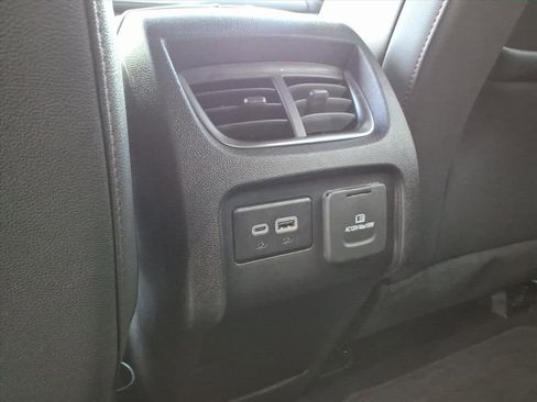 Used 2025 Chevrolet Blazer RS image 33