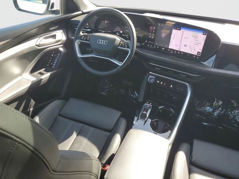 Used 2025 Audi Q5 Premium w/ Premium Plus AWD/4WD image 12