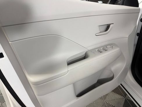 Used 2024 Hyundai Kona SEL FWD image 26