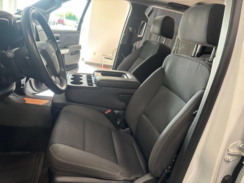 Used 2018 Chevrolet Silverado 1500 LT w/ LT Eassist Package AWD/4WD image 25