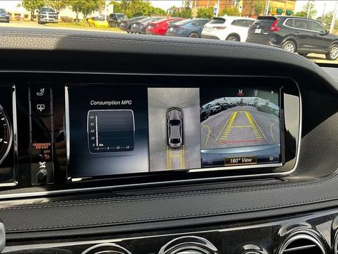 Used 2017 Mercedes-Benz S 550 Sedan image 13
