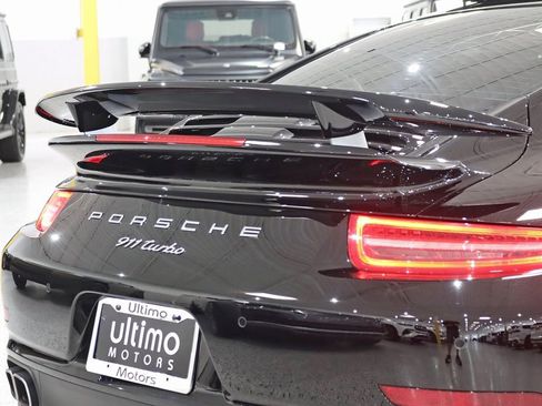 Used 2014 Porsche 911 Turbo image 12