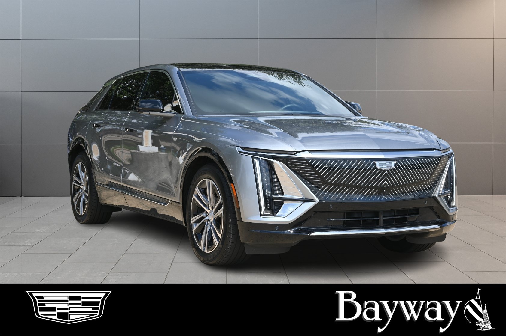 Used 2025 Cadillac Lyriq Luxury w/ LPO, Floor Liner Package AWD/4WD image 4