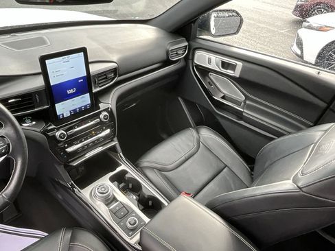 Used 2021 Ford Explorer ST w/ ST Street Pack image 33