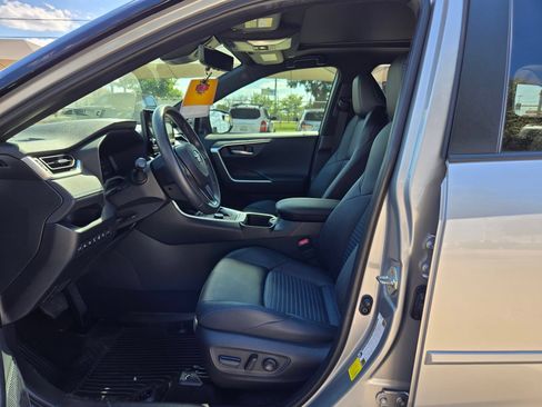 Used 2024 Toyota RAV4 XSE w/ Advanced Technology Package AWD/4WD image 9