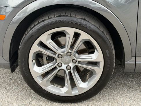 Used 2018 Audi Q3 2.0T Premium Plus w/ Premium Plus Package FWD image 21