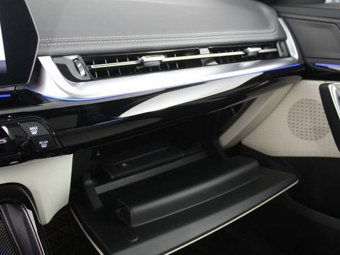 Used 2026 BMW X1 xDrive28i w/ Technology Package image 29