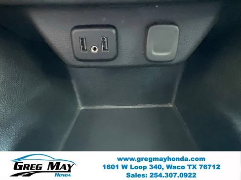 Used 2020 Chevrolet Traverse LT FWD image 31