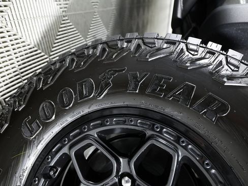 Used 2026 Chevrolet Colorado ZR2 w/ ZR2 Bison Edition image 47