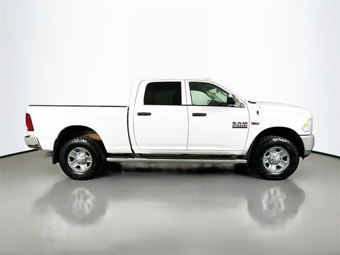 Used 2016 RAM 2500 Tradesman w/ Chrome Appearance Group image 8
