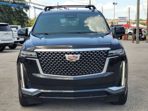 Used 2022 Cadillac Escalade ESV Luxury AWD/4WD image 3