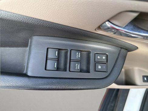Used 2016 Honda Pilot Touring image 21