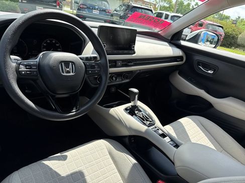 Certified 2025 Honda HR-V LX image 23