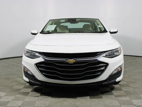 Used 2024 Chevrolet Malibu LT image 2