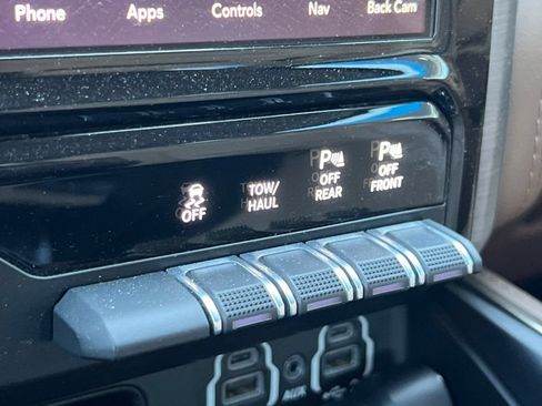 Used 2020 RAM 1500 Limited RWD image 29