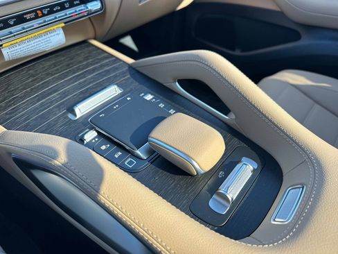 New 2026 Mercedes-Benz GLS 450 4MATIC image 30