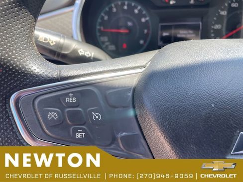 Used 2020 Chevrolet Malibu LT FWD image 16