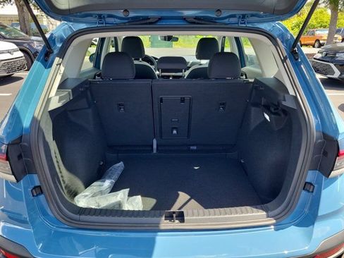 Certified 2025 Volkswagen Taos S FWD image 11