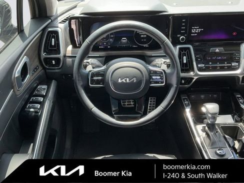 Certified 2023 Kia Sorento SX Prestige AWD/4WD image 14