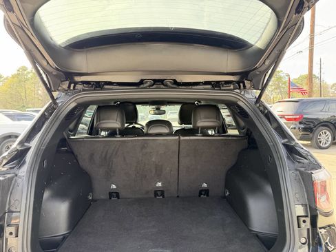 Used 2024 Jeep Compass Latitude image 8