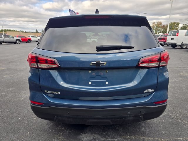 Used 2024 Chevrolet Equinox LS w/ LS Convenience Package FWD image 4