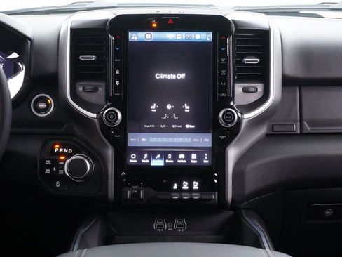 Used 2025 RAM 1500 Big Horn AWD/4WD image 32