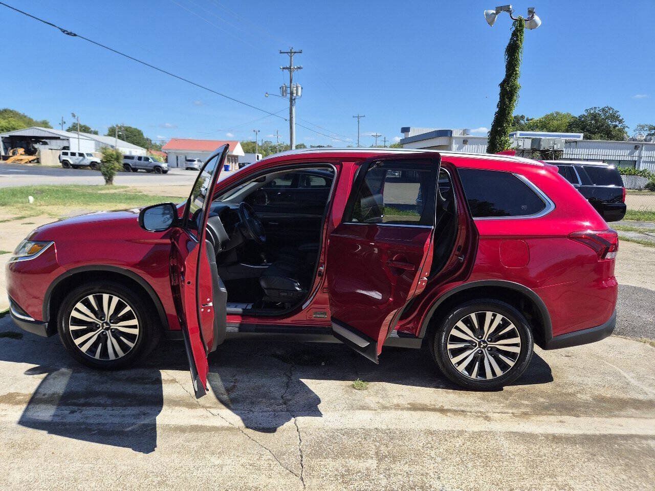 Used 2020 Mitsubishi Outlander SEL AWD/4WD image 18
