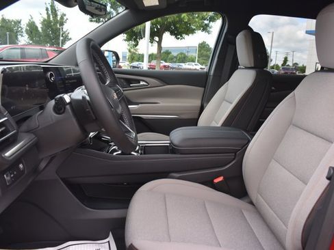 New 2026 Chevrolet Traverse LT w/ Driver Confidence Package FWD image 14