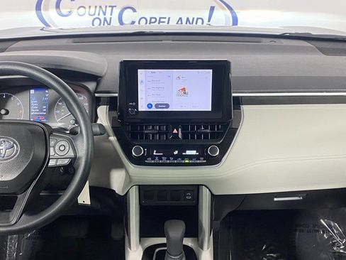 Certified 2025 Toyota Corolla Cross L image 13