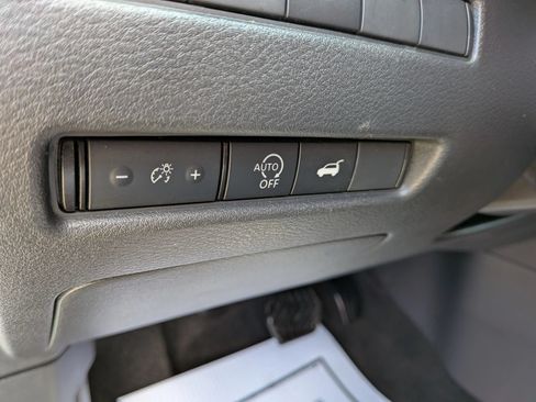 Used 2023 Nissan Rogue SL AWD/4WD image 51