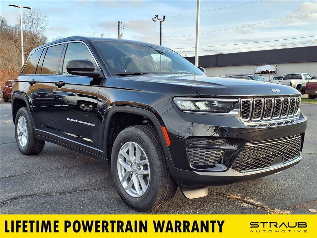 New 2025 Jeep Grand Cherokee Laredo X w/ Luxury Tech Group I AWD/4WD image 1