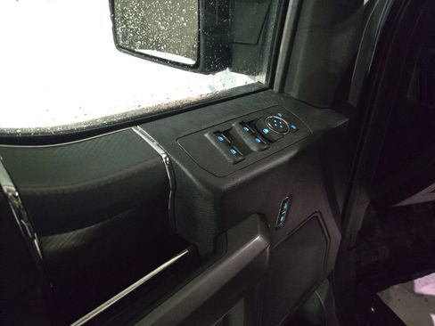 Used 2019 Ford F150 XLT w/ Equipment Group 302A Luxury image 10