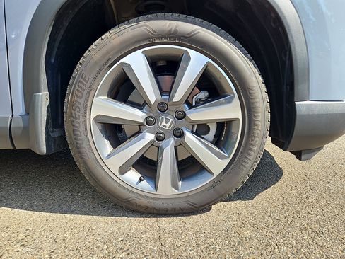 Used 2024 Honda Pilot Elite image 36