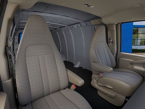 New 2026 Chevrolet Express 2500 Extended RWD image 16