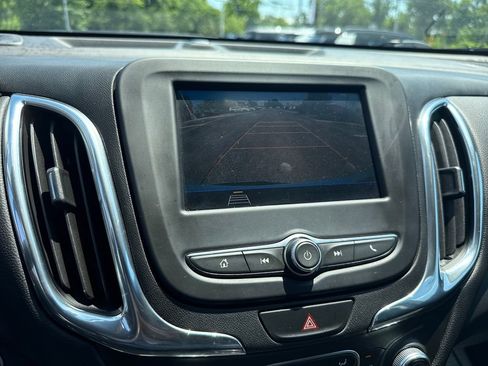 Used 2020 Chevrolet Equinox LT AWD/4WD image 32