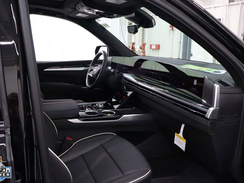Used 2026 Cadillac Escalade Sport AWD/4WD image 31