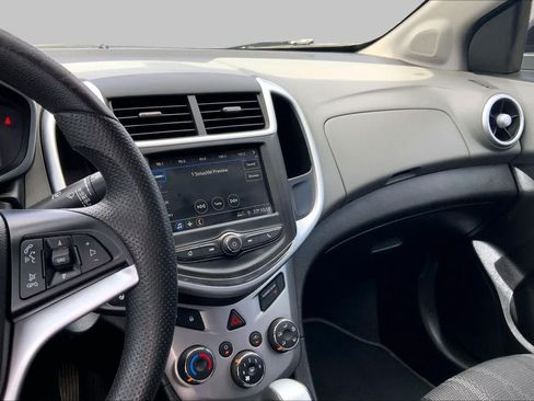 Used 2019 Chevrolet Sonic LT FWD image 6