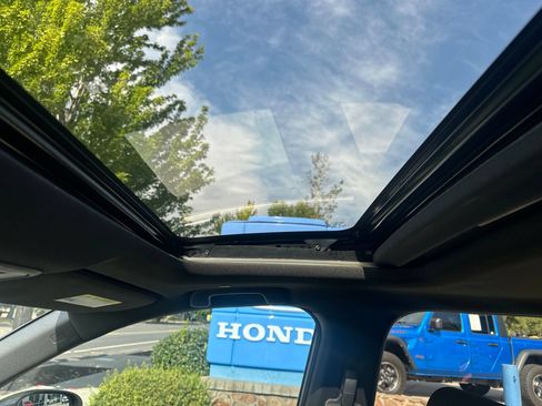 Used 2023 Honda CR-V Sport image 22