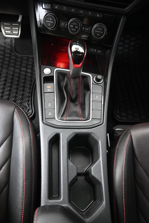 Used 2024 Volkswagen Jetta GLI Autobahn FWD image 21