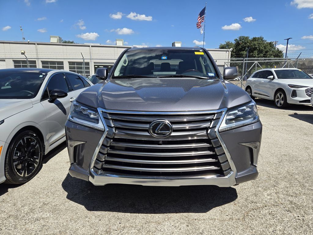 Used 2020 Lexus LX 570 4WD w/ Luxury Package image 4