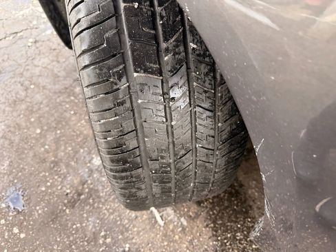 Used 2020 Ford Fusion SE image 39