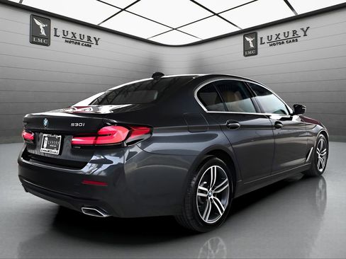 Used 2023 BMW 530i xDrive w/ Premium Package AWD/4WD image 8