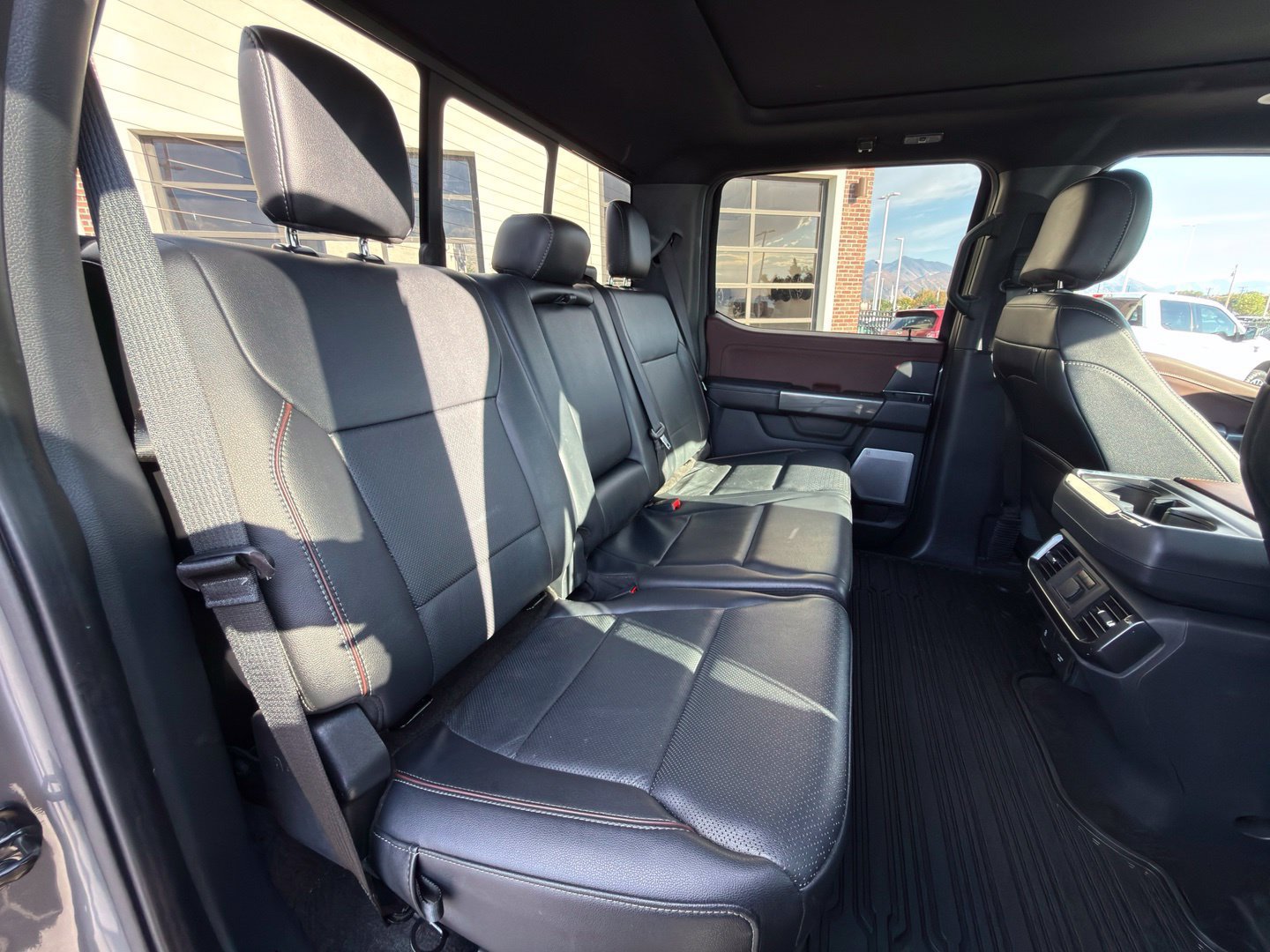 Used 2022 Ford F150 Lariat w/ Equipment Group 502A High AWD/4WD image 37