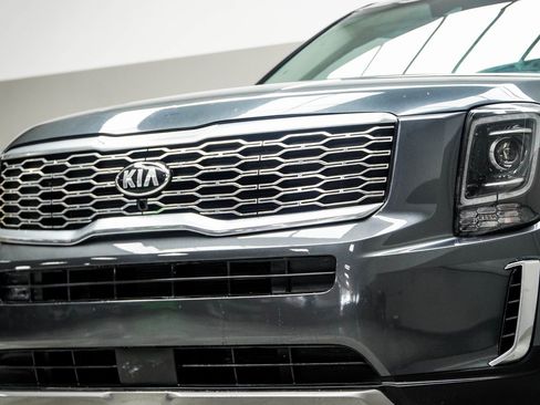 Used 2021 Kia Telluride S image 2