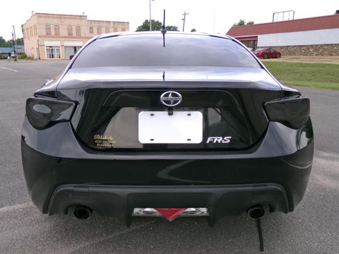 Used 2013 Scion FR-S RWD image 3