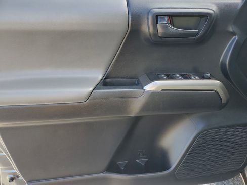 Used 2021 Toyota Tacoma SR5 image 19